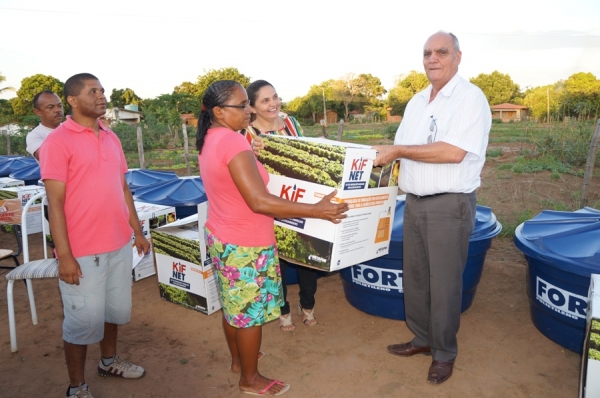 Agricultores familiares recebem kits de irrigação - Imagem 16
