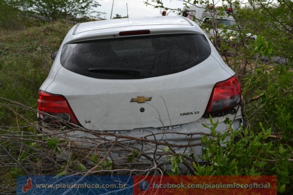 Vereadora fronteirense Keyla Alencar sofre acidente na BR-316 - Imagem 2