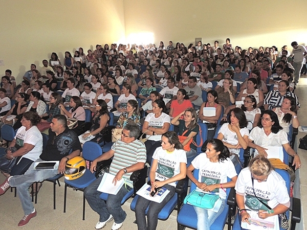 Semana Pedagógica mobiliza professores da Rede Municipal - Imagem 1