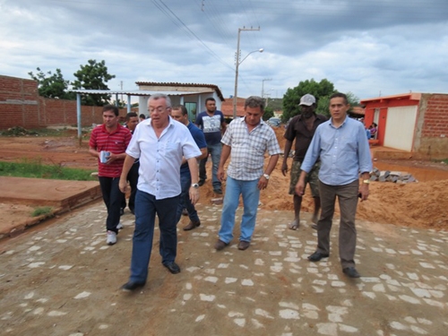 Kleber Eulálio vistoria obras em andamento na cidade - Imagem 5