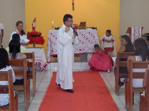  População Lagoinhense participa da programação Católica do festejo 