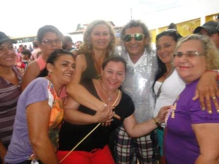 Idosos ganham seresta com Wagner Santos em Luzilândia - Imagem 14