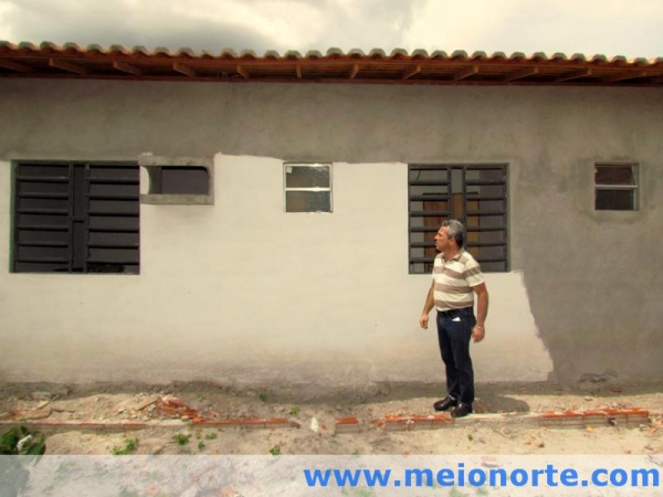 Prefeito Edílson Capote visita obras do Posto de Saúde da localidade Riacho Verde - Imagem 1