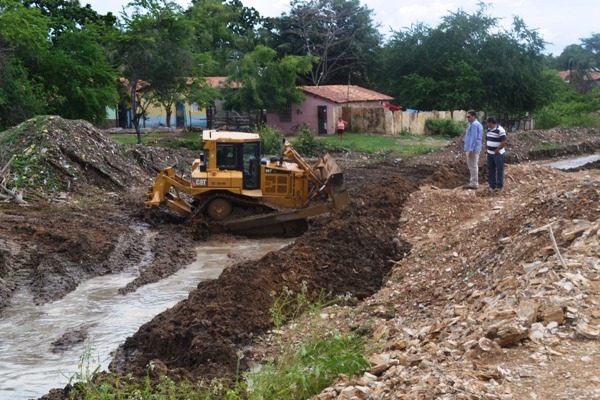 Prefeitura retoma construção da Avenida e Dique do Surubim - Imagem 4