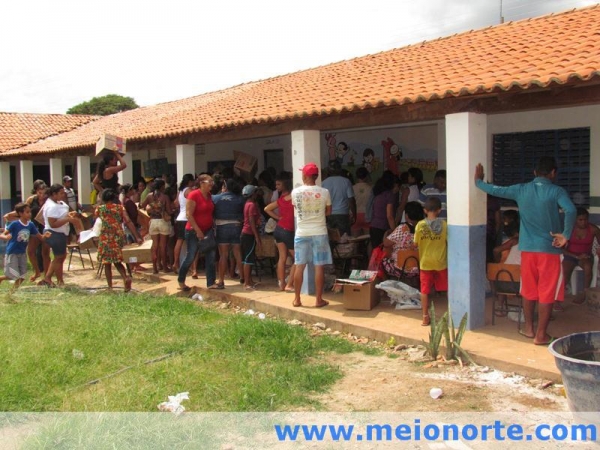 Nize Rego e prefeito Edílson Capote visitam localidades no interior do município. - Imagem 6
