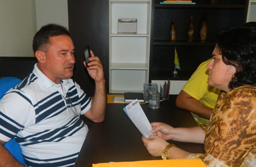 Secretário de Administração Zé Filho concedeu entrevista à Rádio Fm Cidade de Piripiri - Imagem 3