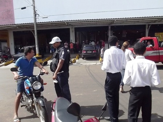 Secretaria de Trânsito, Maçonaria e outras entidades realizam blitz educativa - Imagem 2