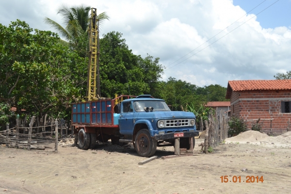 Homem morre eletrocutado enquanto operava máquina de cavar poço.  - Imagem 3
