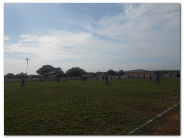 Jogo casados x solteiro termina com empate - Imagem 2