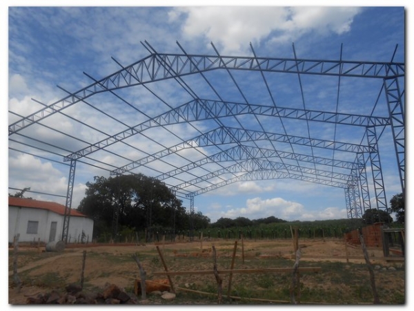 Prefeito Dr. Moura está construindo uma quadra de esporte na localidade Forte - Imagem 2