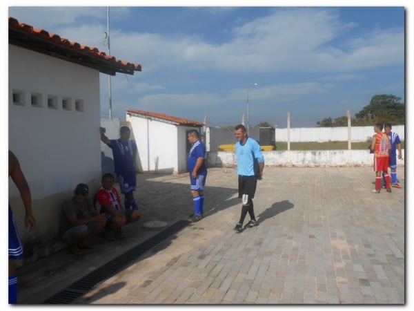 Jogo casados x solteiro termina com empate - Imagem 32