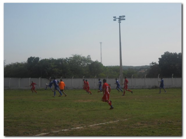 Jogo casados x solteiro termina com empate - Imagem 1