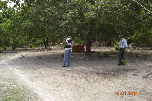 Prefeito Zé Resende e técnicos de Brasília visitam local onde serão construídas novas escolas municipais. - Imagem 8