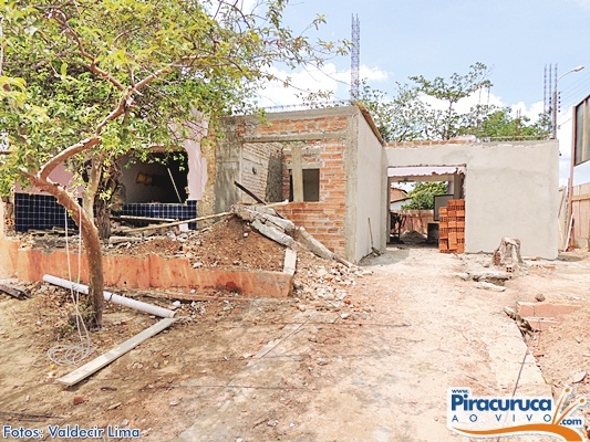 Parceria entre a Prefeitura e Governo do Estado efetuam a maior obra já realizada na saúde de Piracuruca - Imagem 5