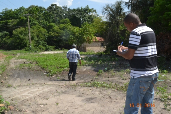 Prefeito Zé Resende e técnicos de Brasília visitam local onde serão construídas novas escolas municipais. - Imagem 6