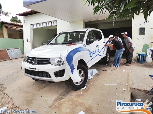 Prefeitura de Piracuruca adquire dois carros com recursos próprios para secretaria de saúde - Imagem 2