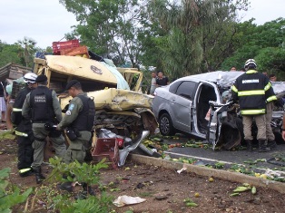 TRAGÈDIA: Grave acidente na PI 113 deixa três mortos e um ferido