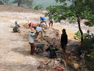 Prefeitura de Pedro II recupera ladeira do Caranguejo 