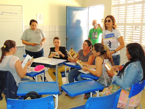 Cultura entrega livros para professores - Imagem 3