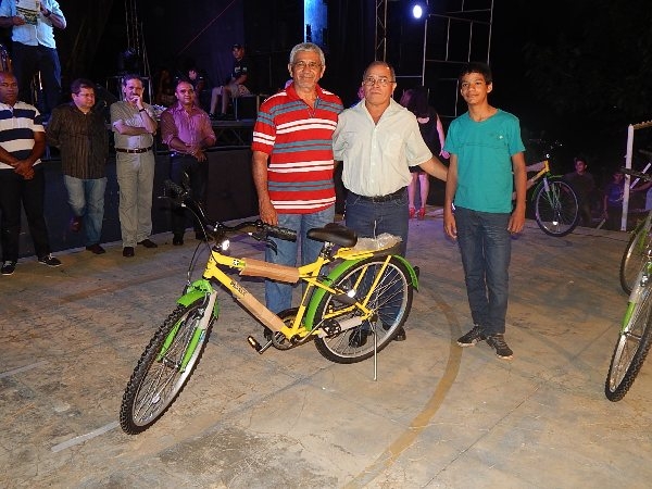 Prefeito Manoel Dedé entrega Bicicletas do Programa Pedala Piauí - Imagem 8