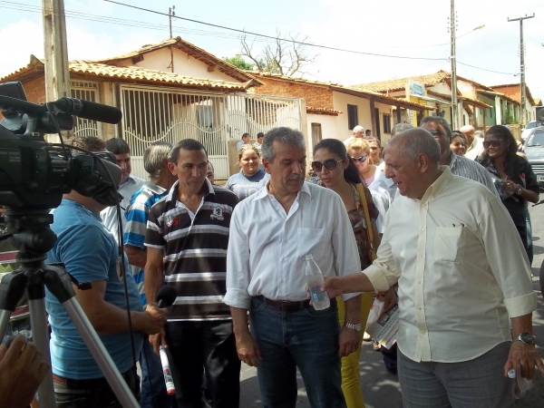 João Vicente cumpre promessa e visita obra em Amarante - Imagem 12