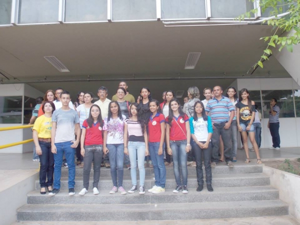 Muita emoção no embarque das 10 alunas do Intercâmbio Educacional “Aprender é uma viagem” para os Estados Unidos. - Imagem 8