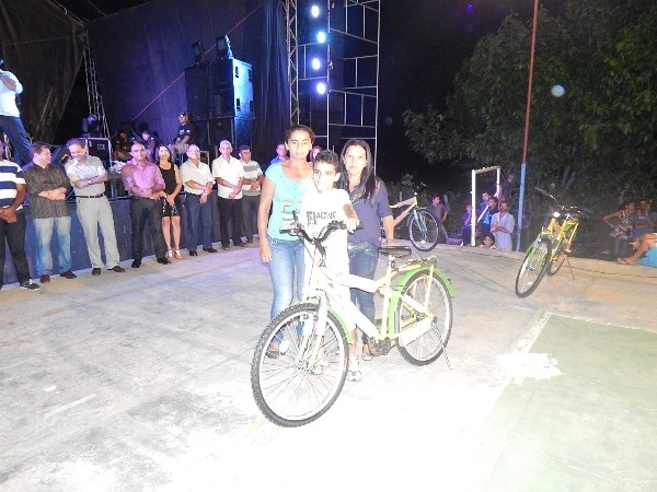 Prefeito Manoel Dedé entrega Bicicletas do Programa Pedala Piauí - Imagem 10