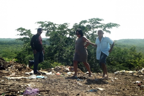 No primeiro dia útil do ano, prefeita Gadocha visita locais de obras em Canavieira - Imagem 2