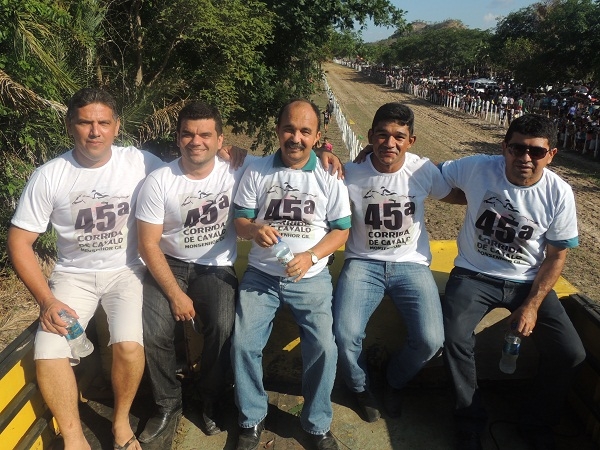             Emoção e organização marcam a festa do vaqueiro em Monsenhor Gil - Imagem 5
