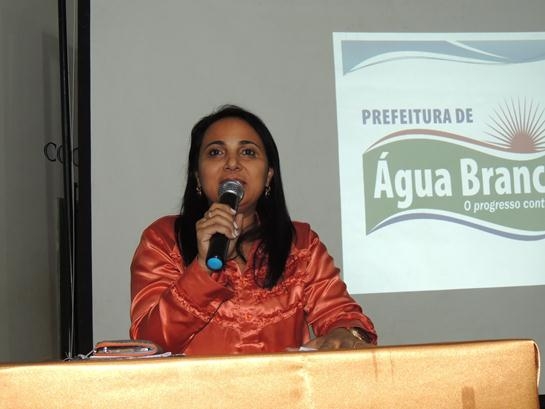 Prefeitura Municipal através da SEMED realiza Encontro Pedagógico 2014 - Imagem 3