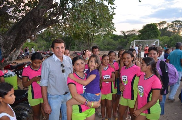 Beach Soccer Feminino atrai centenas de torcedores na Comunidade Olho d`agua Grande