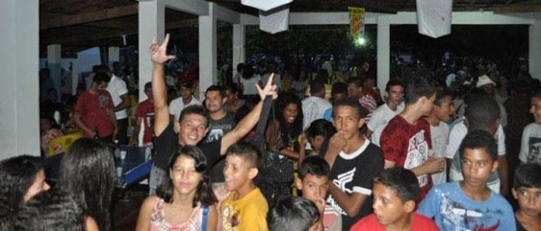 Banda Kiagita anima festa de confraternização dos jogos de férias - Imagem 2