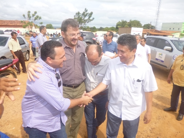 Governador Wilson Martins e comitiva visita Redenção do Gurguéia  - Imagem 12