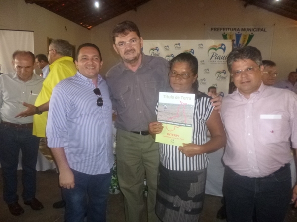 Governador Wilson Martins e comitiva visita Redenção do Gurguéia  - Imagem 18