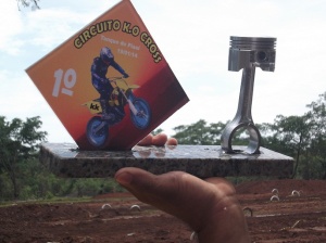 População de Tanque do Piauí se encanta com show de Moto cross 