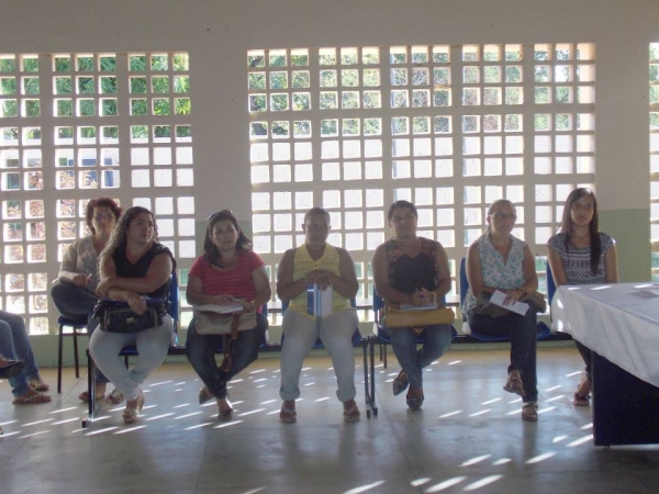 Secretaria de Educação realizou reunião com Prefeito e Professores e Coordenadores da rede municipal de ensino. - Imagem 4