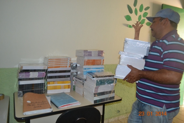 Prefeito Zé Resende acompanha equipe da SEMEC em visitas as escolas municipais - Imagem 12