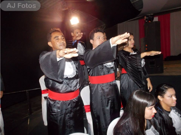 Solenidade de formatura do jovem Luís Felício. - Imagem 16