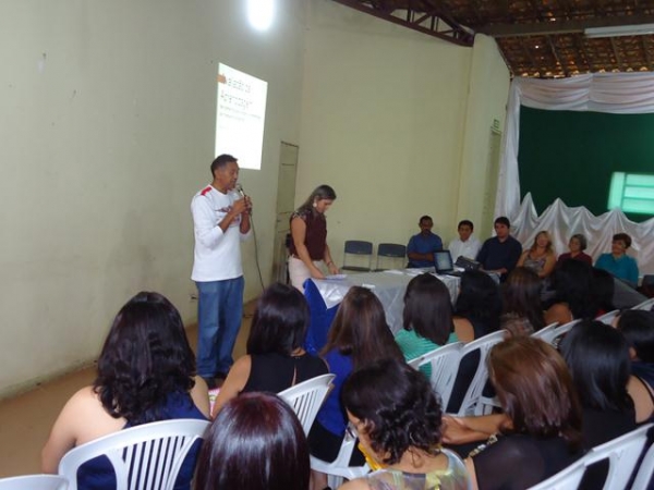 Começou a Semana Pedagógica 2014 das Escolas Municipais de Ipiranga - Imagem 31