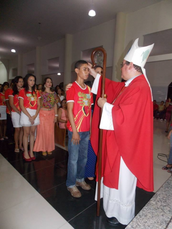 Celebração da Crisma para em Capitão de Campos. - Imagem 13