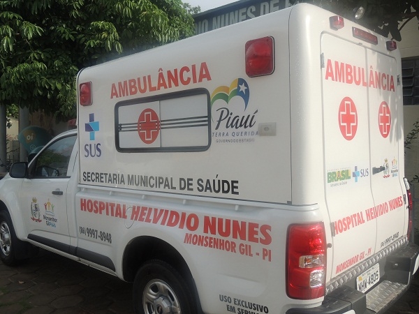               População monsenhorgilense ganha ambulância de presente - Imagem 2