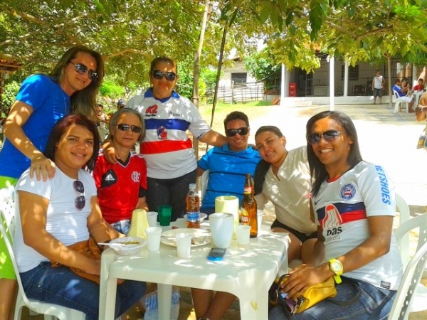 Neta Alencar comemora aniversário ao lado de amigos e familiares - Imagem 9