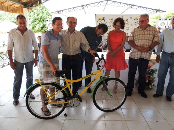 Governador Wilson Martins inaugura pavimentação asfaltica - Imagem 18