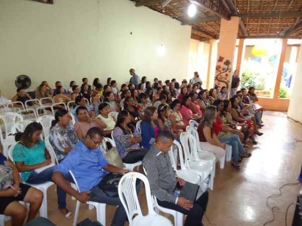 Começou a Semana Pedagógica 2014 das Escolas Municipais de Ipiranga - Imagem 45