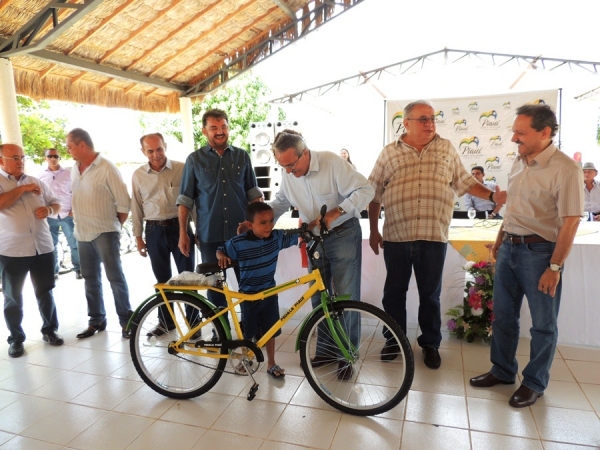 Governador Wilson Martins inaugura pavimentação asfaltica - Imagem 22
