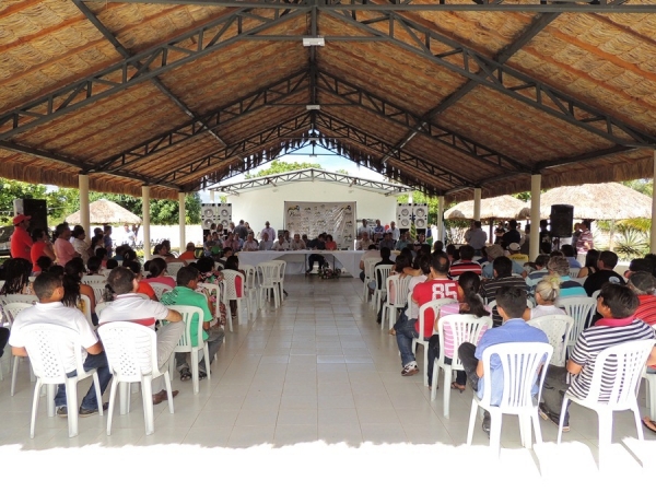 Governador Wilson Martins inaugura pavimentação asfaltica - Imagem 12