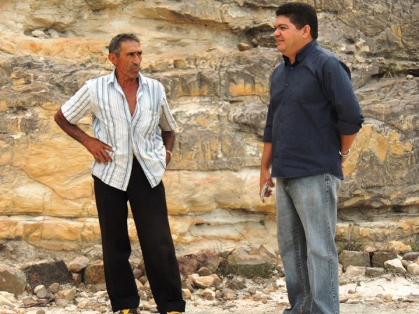 Serviço de recuperação da ladeira do Caranguejo recebe visita da Prefeita Neuma Café - Imagem 4