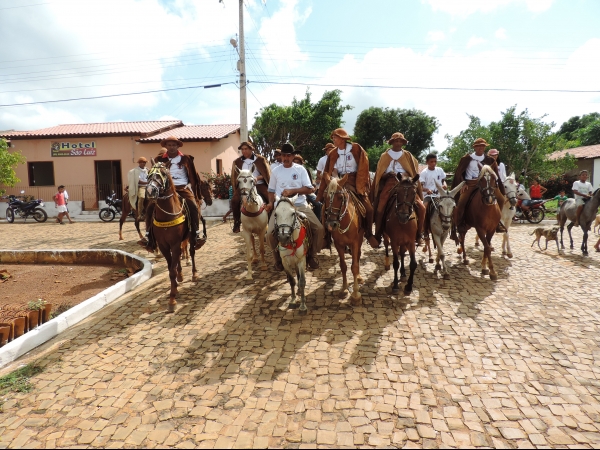 Confina como foi o 2º dia de festividades do 20º Aniversário de Barra D“Alcântara. - Imagem 21