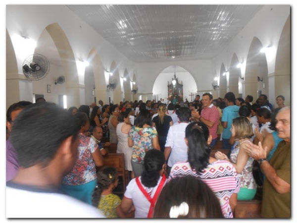 Inhuma recebe com alegria o Padre Damião  - Imagem 31