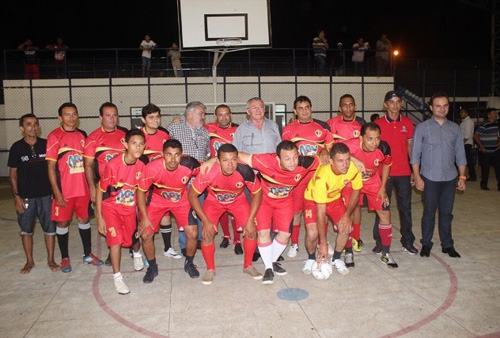 Prefeito Kleber inaugura ginásio poliesportivo do bairro Belo Norte - Imagem 3